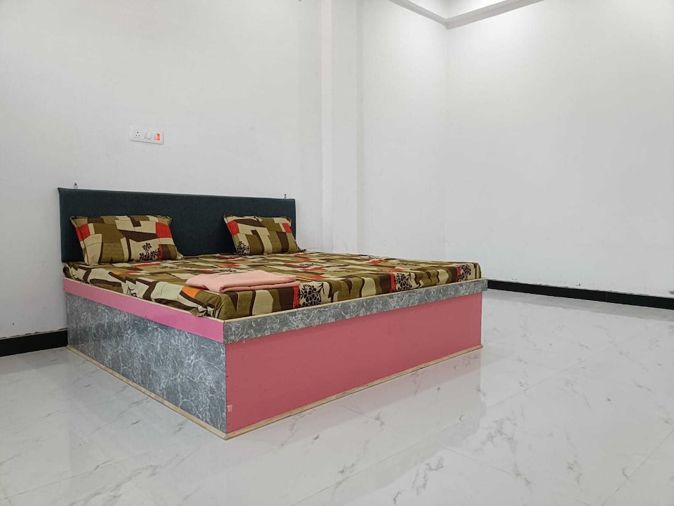 OYO 843662 SKY Hotel, Rath, Rath