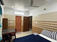 Hotel O  white inn vandalur