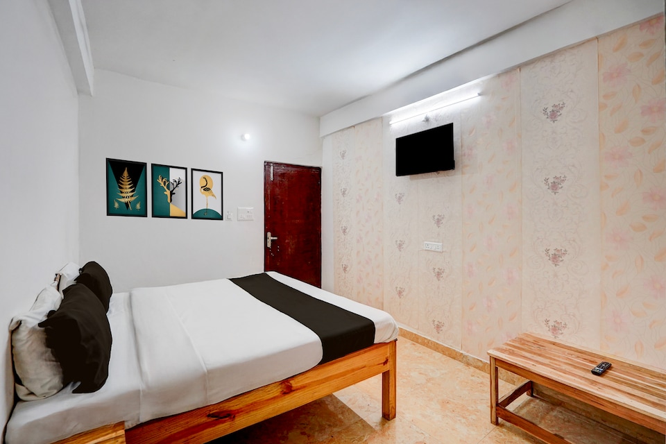 Hotel O Shubharambh Inn, Vikas Nagar Lucknow, Lucknow