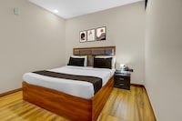 Townhouse Hotel Shipra Path