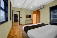 Townhouse Hotel Shipra Path