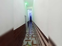 OYO 843682 The Relax Hotel & Restaurant