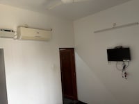 Redmoon Residency Elite