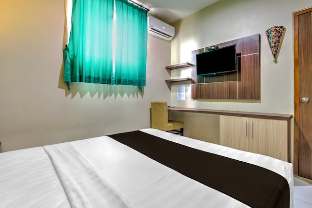 Townhouse Oak near Stasiun Purwosari formerly Graha Gentan Solo