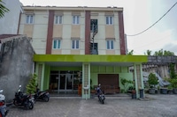 Townhouse Oak near Stasiun Purwosari formerly Graha Gentan Solo