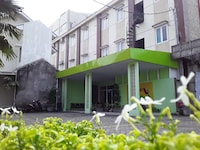 Townhouse Oak near Stasiun Purwosari formerly Graha Gentan Solo