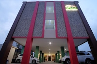 Townhouse Oak near Stasiun Purwosari formerly Graha Gentan Solo