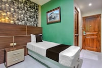 Townhouse Oak near Stasiun Purwosari formerly Graha Gentan Solo