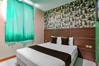 Townhouse Oak near Stasiun Purwosari formerly Graha Gentan Solo