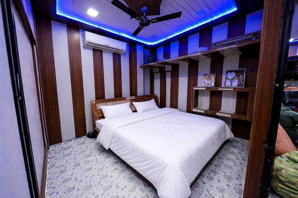 Hotel O Sidharth Inn, Faizabad Road, Lucknow