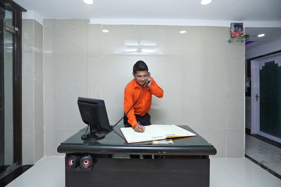 OYO 13834 Hotel Sonali, Hamidia Road Bhopal, Bhopal