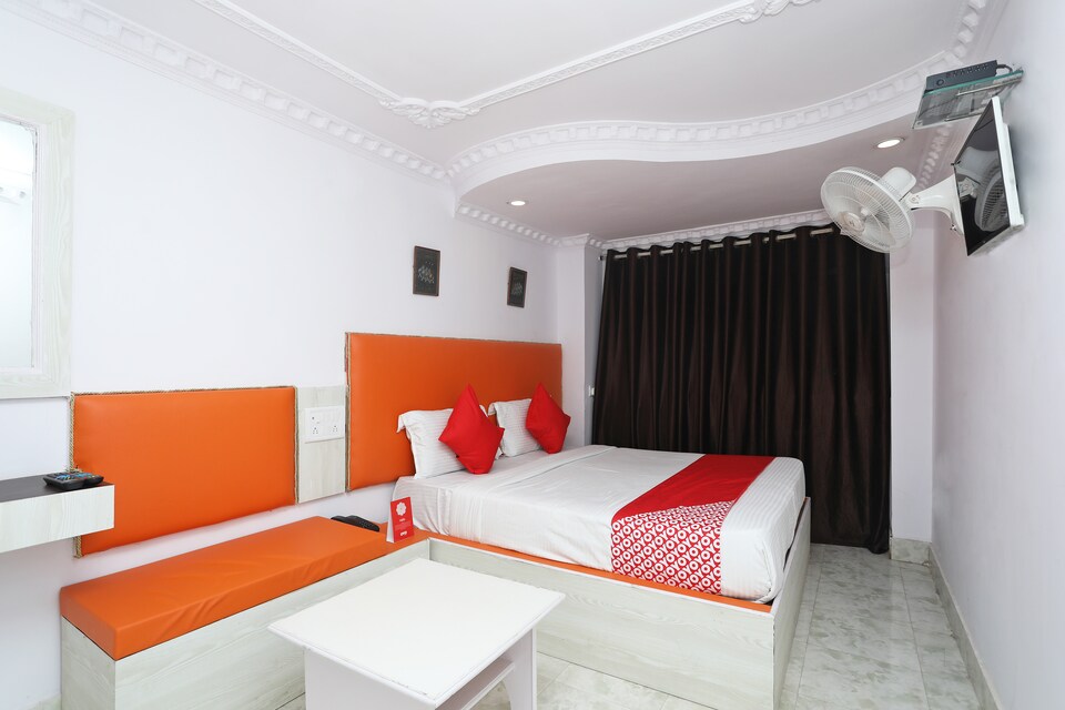 OYO 13834 Hotel Sonali, Hamidia Road Bhopal, Bhopal