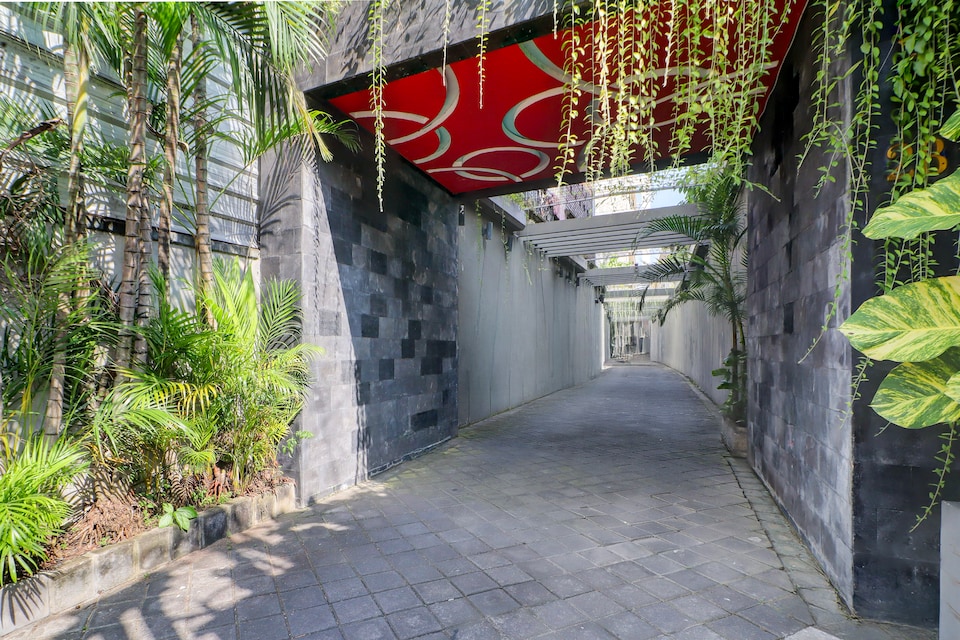 Palette Hotel near Beach Double Six , Seminyak, Bali