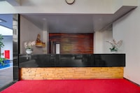 Palette Hotel near Beach Double Six 