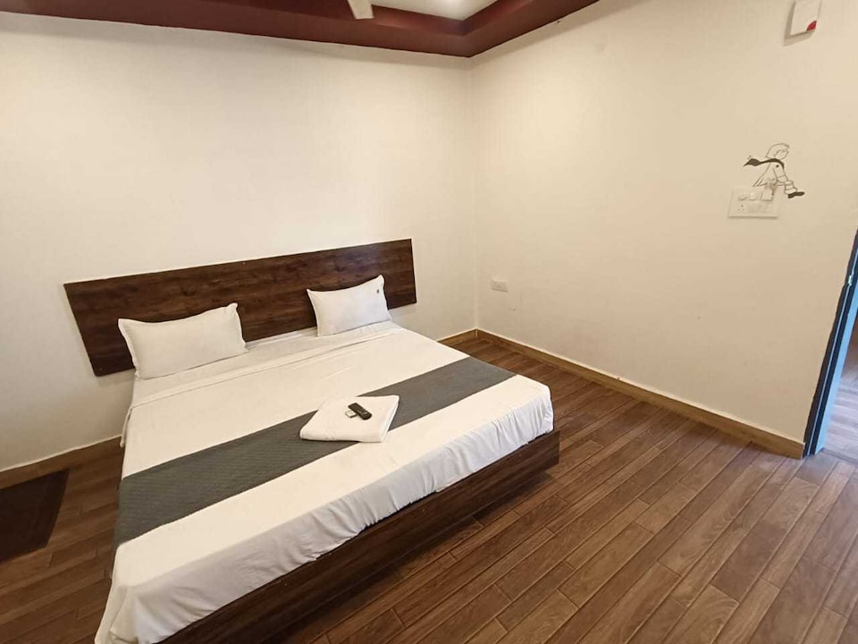 Hotel O RK Elite , Kukatpally, Hyderabad