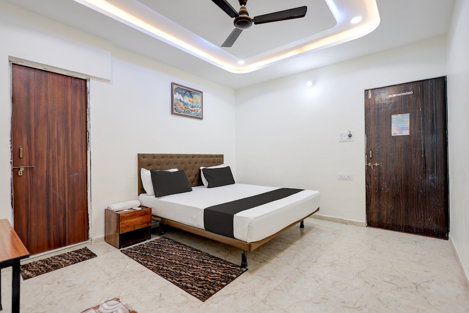 SPOT ON  Hotel Lavish Inn, Bilaspur, बिलासपुर