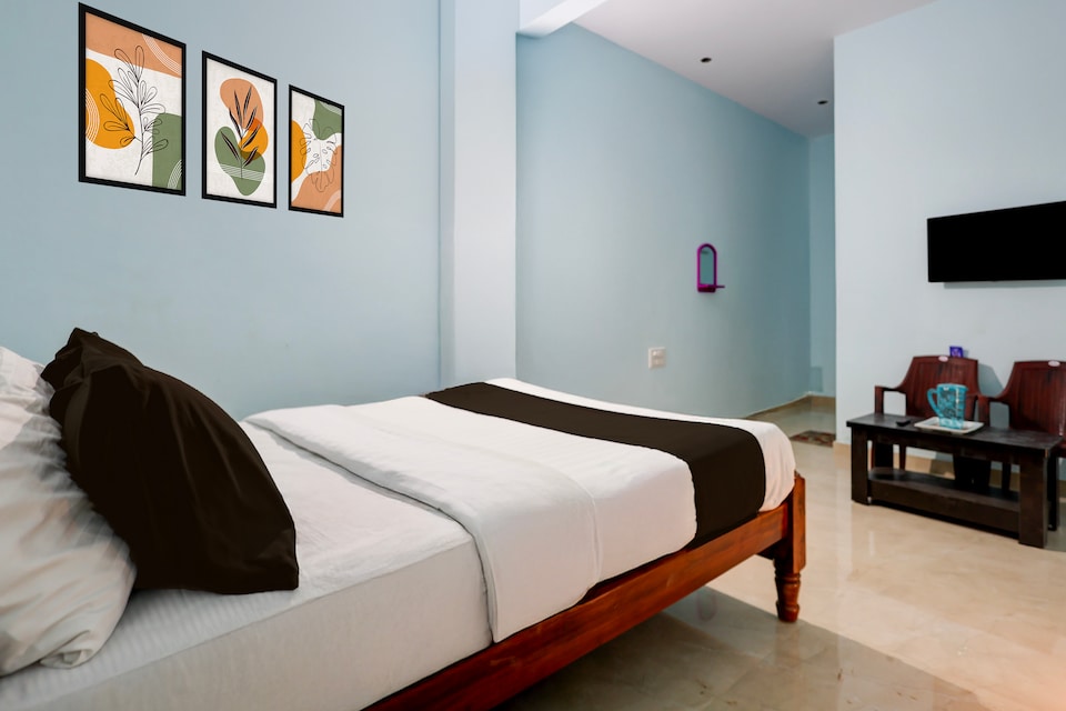 Hotel O SHRI THIRUMALA PARADISE LODGE, Peenya Bangalore, Bangalore