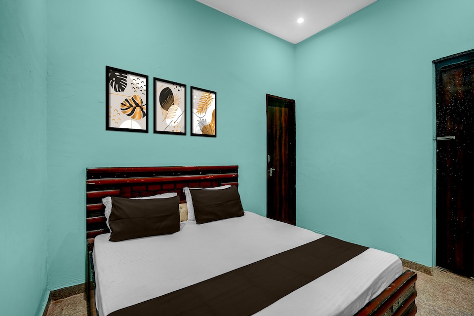 Hotel O Viraat Guest House , Sikandrabad, Sikandrabad