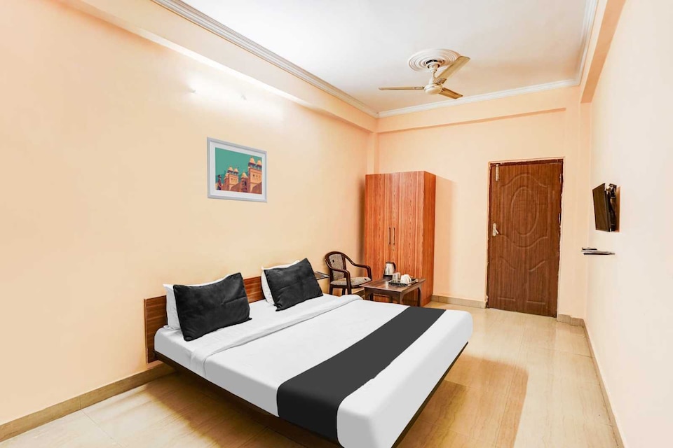 Townhouse Vikas Nagar Lucknow Formerly Hotel Star Radisson, Vikas Nagar Lucknow, Lucknow