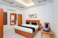 Super  Townhouse Vikas Nagar Lucknow Formerly Wave BLU