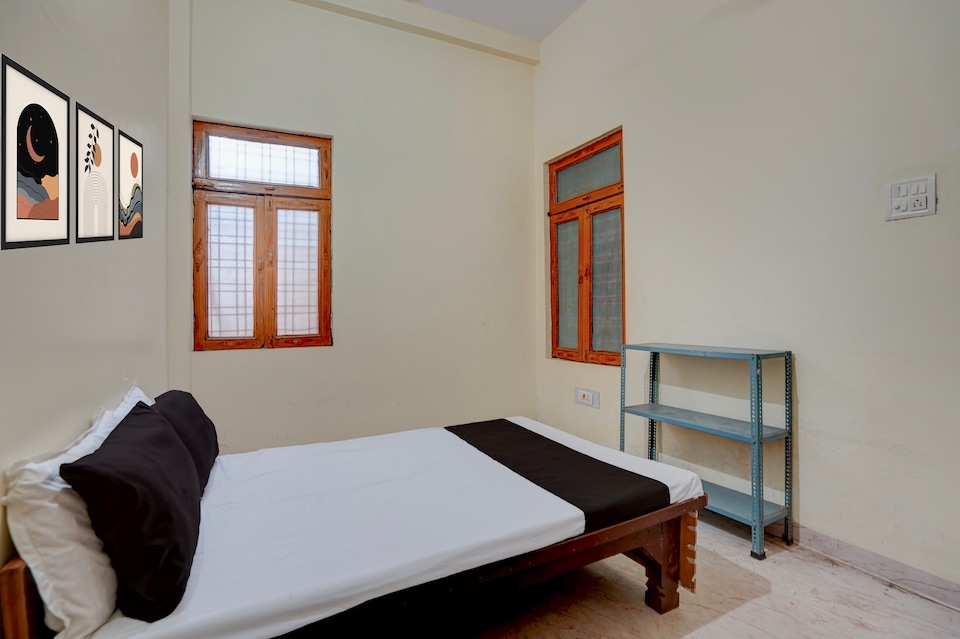 Hotel O Morsel stay inn and Banquet, Rambagh Allahabad, Prayagraj