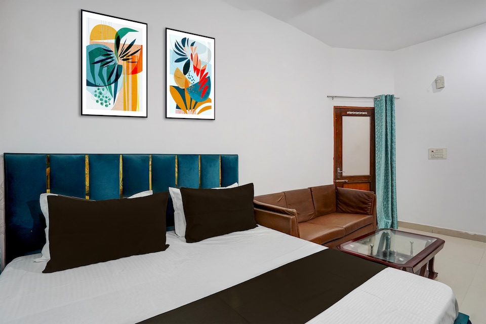 Hotel O shree g guest house , North Delhi, Delhi