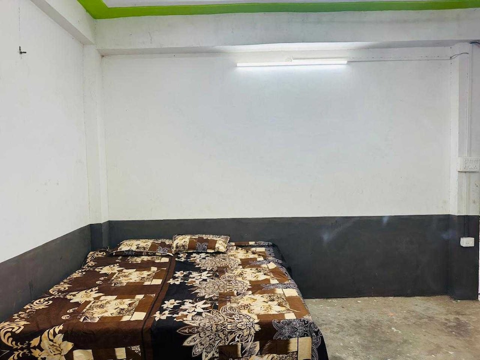 OYO 843736 GREEN PALACE, Auraiya, Auraiya