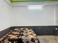 OYO 843736 GREEN PALACE