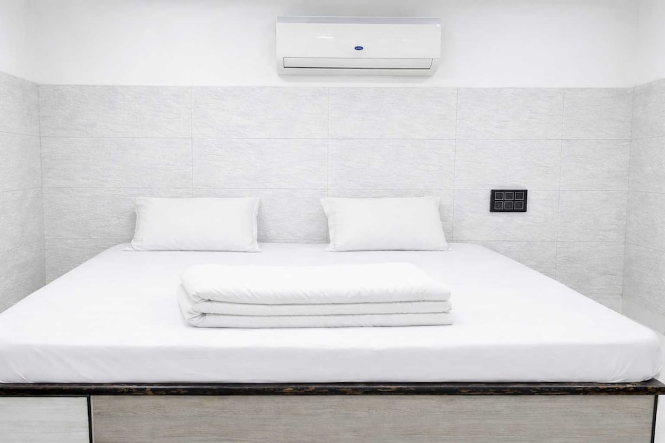 Hotel O Shalimar Home Stay , MG Road Agra, Agra