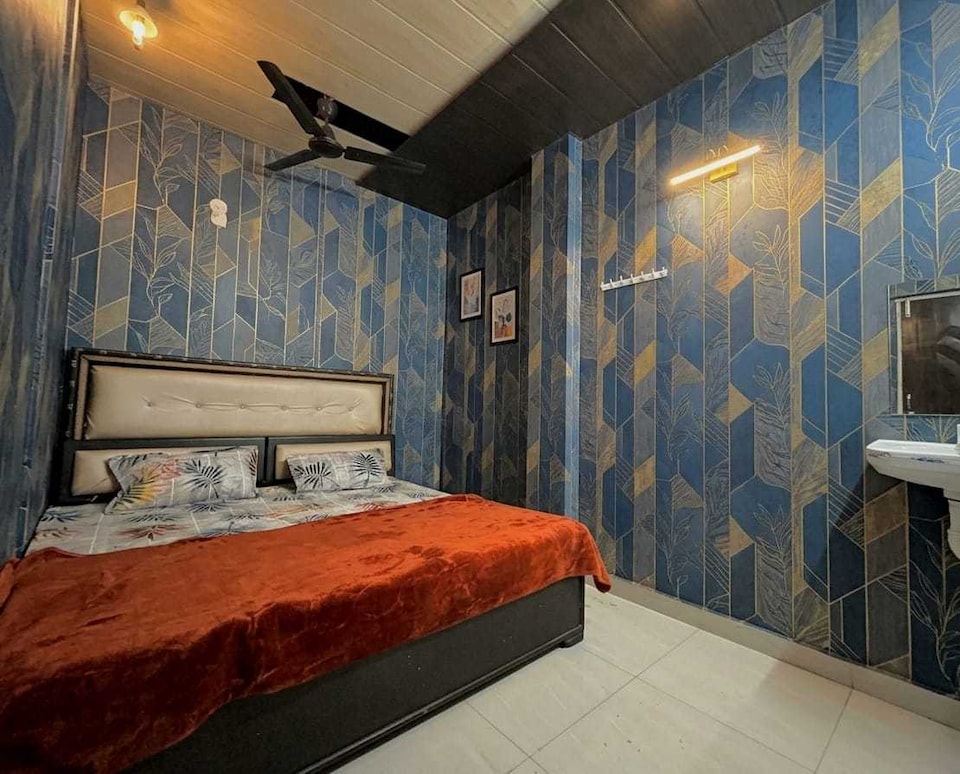 OYO 843753 Royal Inn, Sitapur, Sitapur