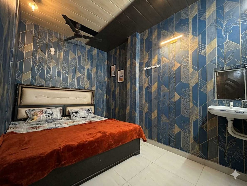 OYO 843753 Royal Inn, Sitapur, Sitapur