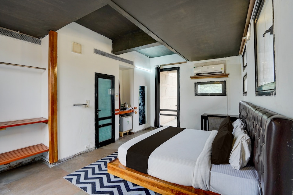 Hotel O Ayatti By Caparo, Greater Noida, Noida