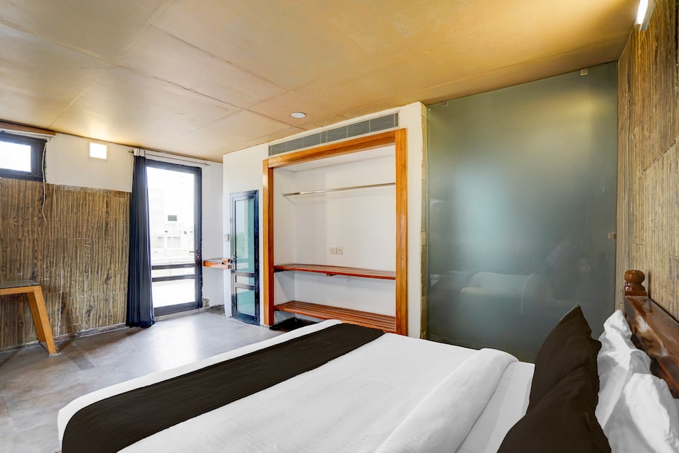 Hotel O Ayatti By Caparo, Greater Noida, Noida