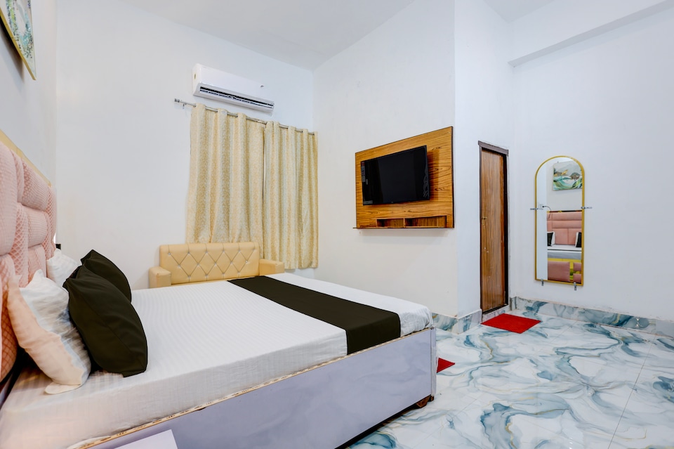 Hotel O The Golden Nacre Palace , Etawah, Etawah