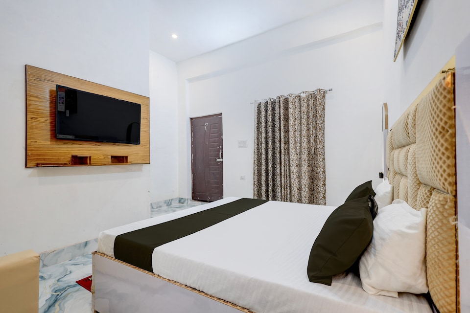Hotel O The Golden Nacre Palace , Etawah, Etawah