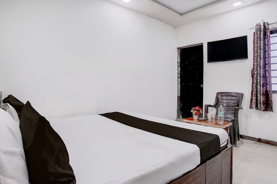  Hotel O Red Rose, Rajkot Ahmedabad Highway, Rajkot