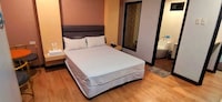 Hourly stay at Collection O Drive Inn Motel