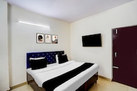 Hotel O Royal Palace 