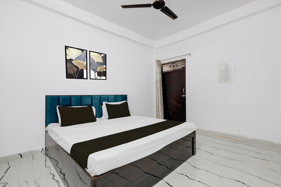 Spot On The Guest Hotel , Mumfordganj Allahabad, Prayagraj