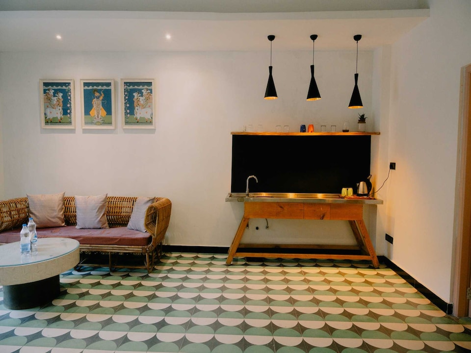 DanCenter Parijat Villas & Suites Udaipur, Fateh Sagar, Udaipur