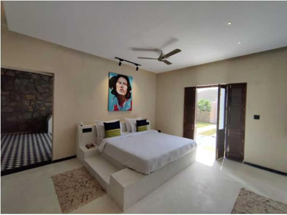 DanCenter Parijat Villas & Suites Udaipur, Fateh Sagar, Udaipur