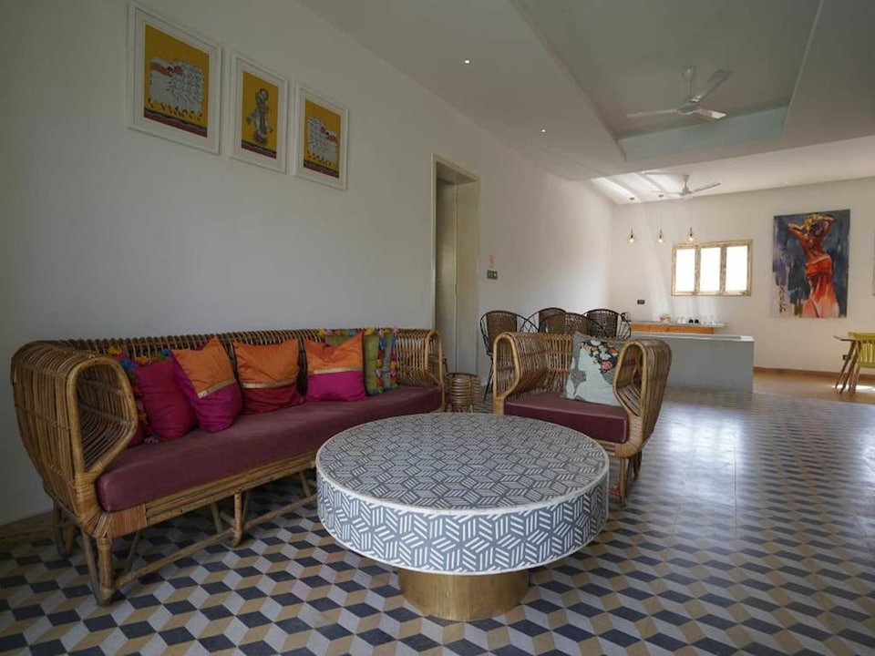 DanCenter Parijat Villas & Suites Udaipur, Fateh Sagar, Udaipur