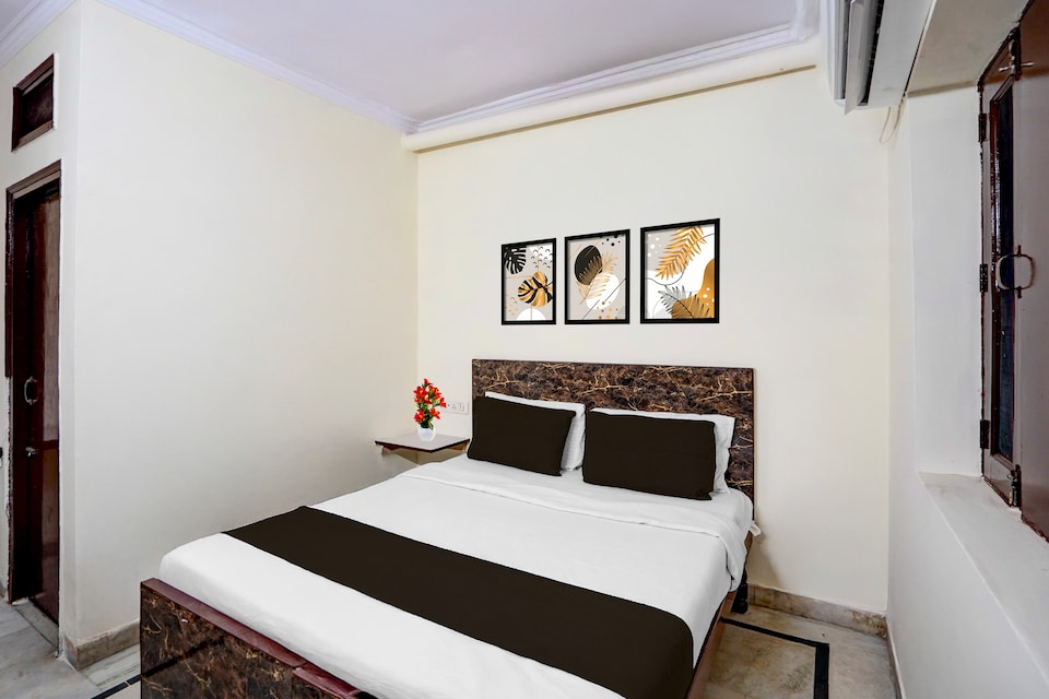 Super Hotel O by OYO ISBT Sector 43 Bus Terminal Formerly One Way, South Chandigarh, Chandigarh