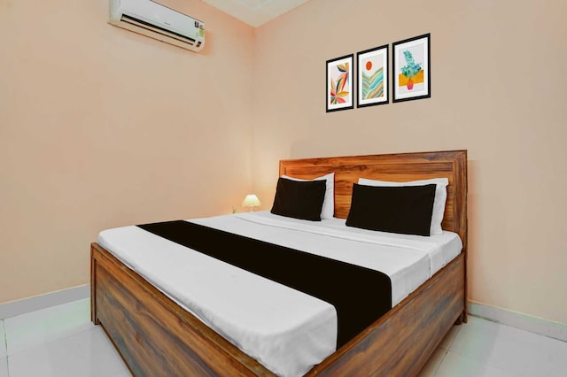 Hotel O ISBT Sector 43 Bus Terminal Formerly One Way