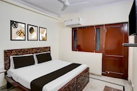 Hotel O by OYO ISBT Sector 43 Bus Terminal Formerly One Way