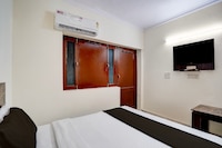 Hotel O by OYO ISBT Sector 43 Bus Terminal Formerly One Way