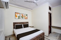 Hotel O by OYO ISBT Sector 43 Bus Terminal Formerly One Way