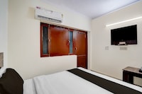 Super Hotel O by OYO ISBT Sector 43 Bus Terminal Formerly One Way