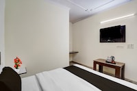 Super Hotel O by OYO ISBT Sector 43 Bus Terminal Formerly One Way