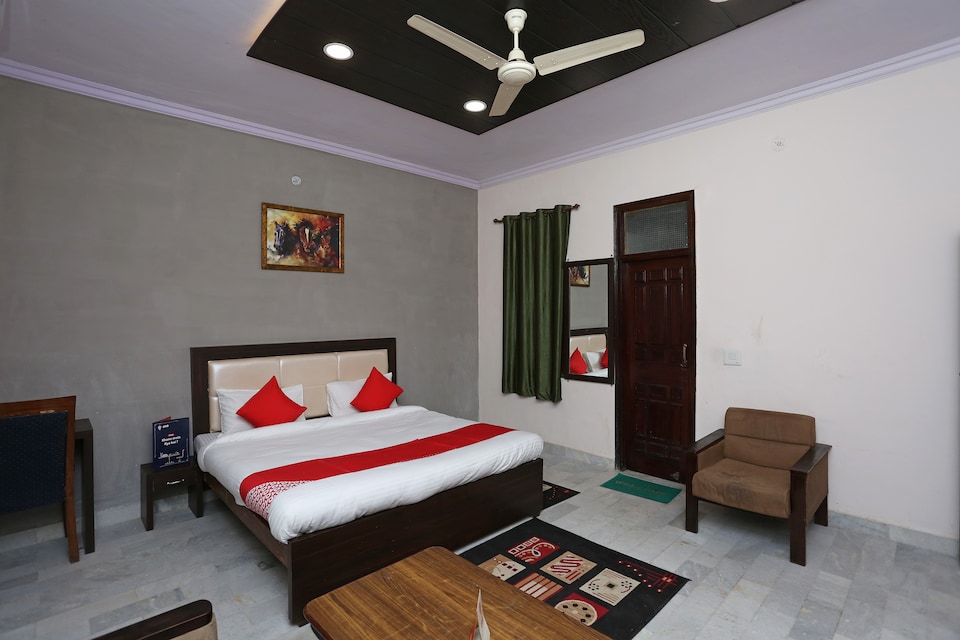 OYO 13852 Hotel Maharana INN, Mathura Station, Mathura